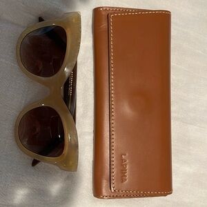 Lapima Helena natural horn cream brown sunglasses